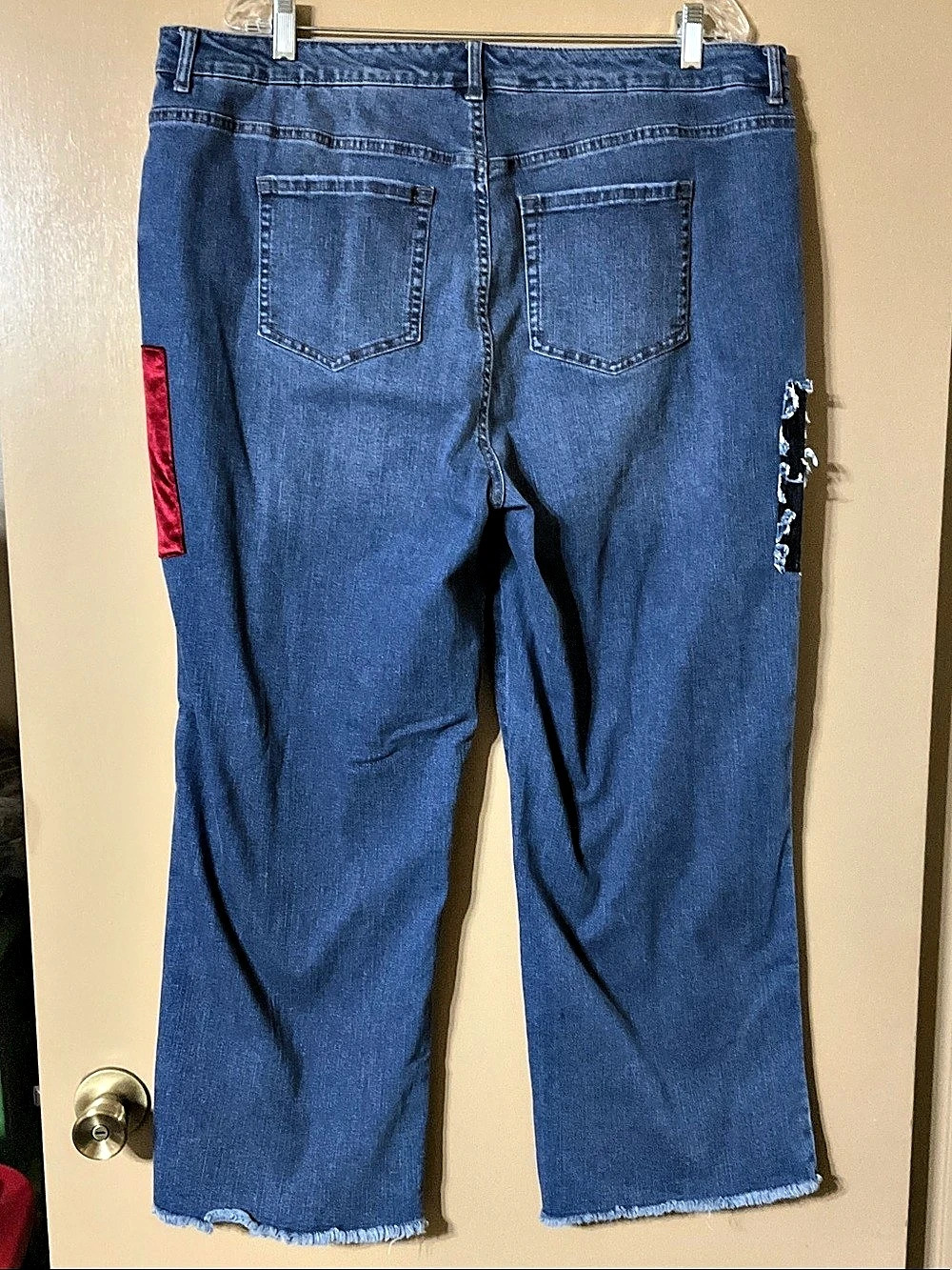 LOGO Special Edition Wide Leg Patchwork Jeans - Picture 4 of 11